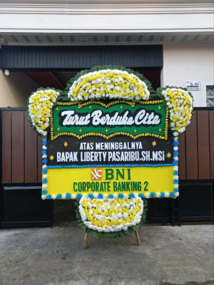 Papan Bunga Duka di Kertak Hanyar