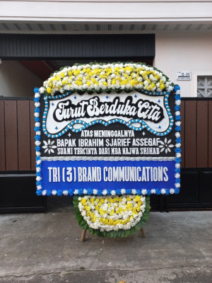 Papan Bunga Duka di Kertak Hanyar